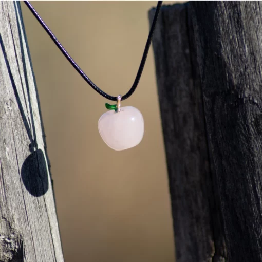 pomme, quartz rose zoom