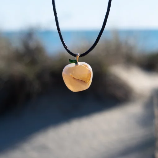 collier pomme en agate sakura vue mer