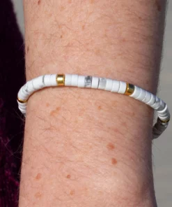 Retrouvez votre bien-être avec notre bracelet en howlite (4mm)