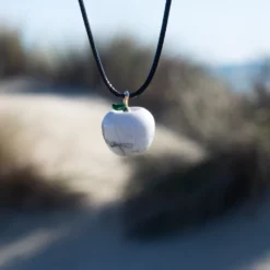 collier pomme en howlite, vue mer