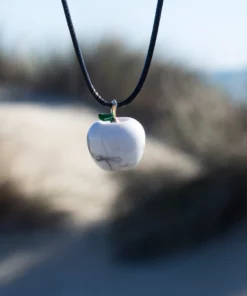 collier pomme en howlite, vue mer