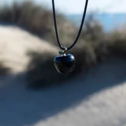 collier pomme en obsidienne, vue mer