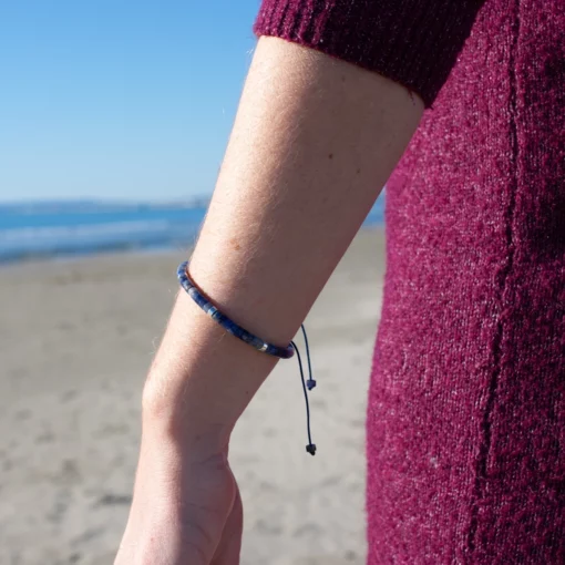 bracelet en sodalite vue mer