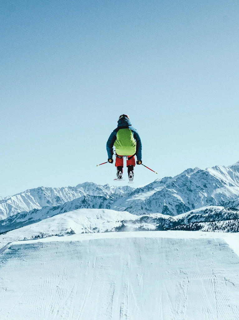 saut à ski dans le vide