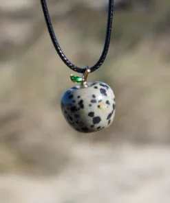 collier pomme en jaspe dalmatien